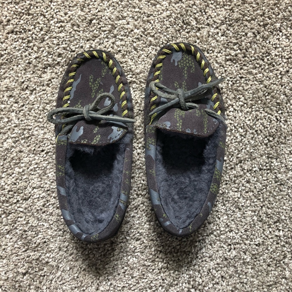 LL Bean Wicked Good Slippers